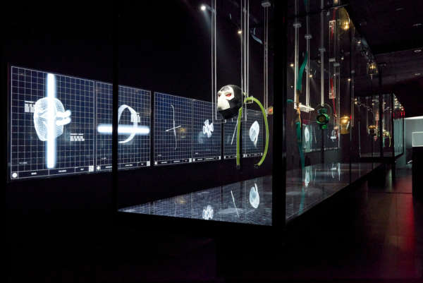 Mona Kim Projects - Experiential Space Curation Motion Strategy Exhibition Design Installations Film/Motion Interactive 